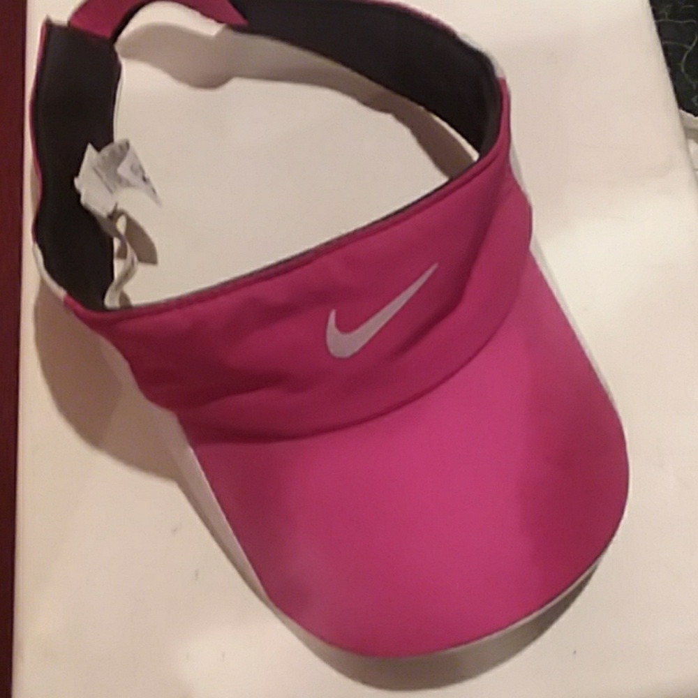 Nike sunvisor